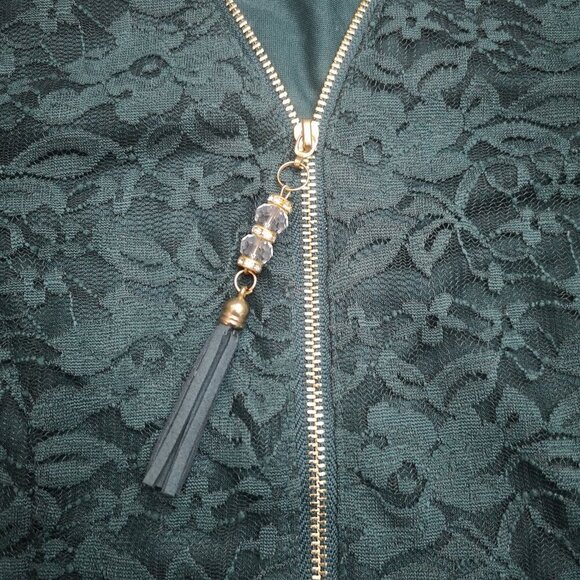 Suzy Shier Ladies Size XS Dark Green Long Sleeves Fitted at Waist Lace Blouse - Picture 6 of 10